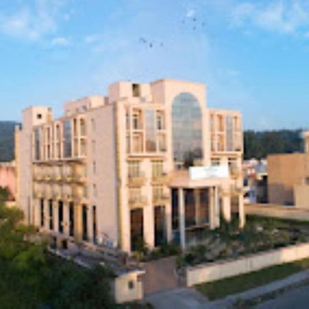 The Fern Residency Haridwar Hotel Exterior foto