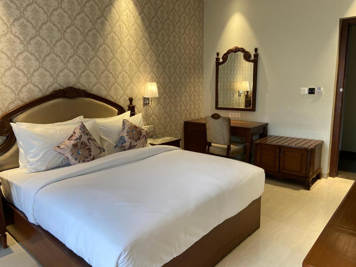 The Fern Residency Haridwar Hotel Exterior foto
